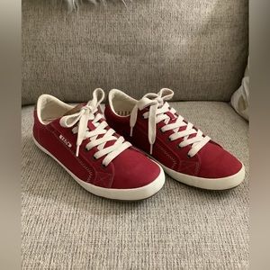 Womens Taos Starburst Sneakers-size 9 1/2